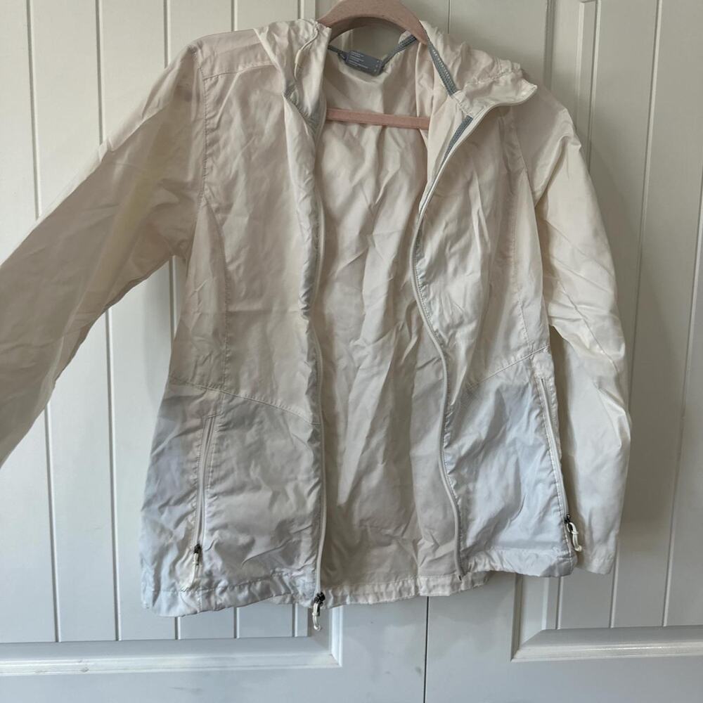 Columbia windbreaker